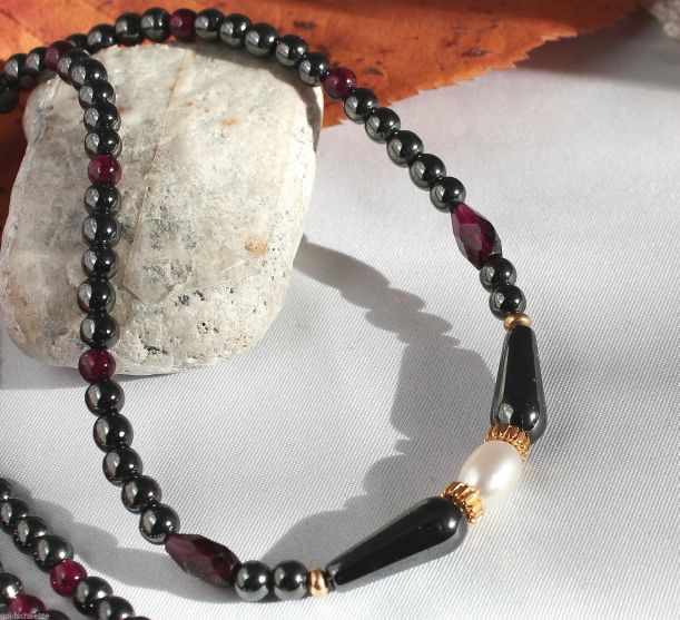 Unikatowa biżuteria - naszyjnik z hematytu, granatu i perel 2