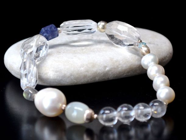 Kamien ksiezycowy 13