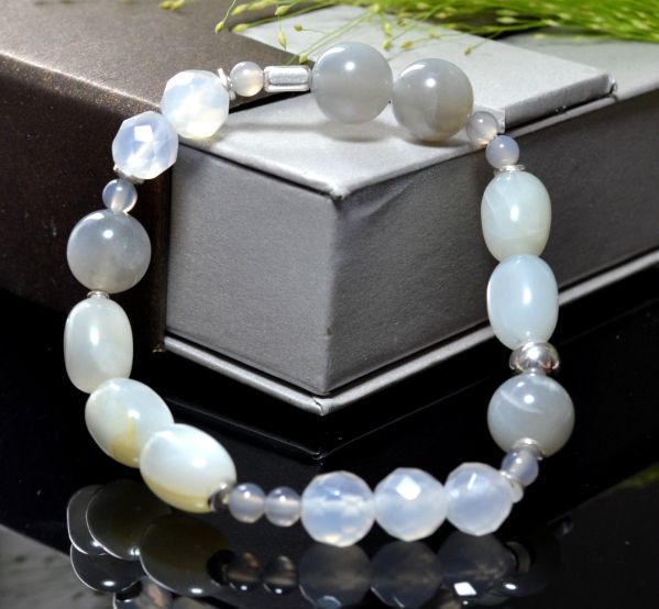 Kamien ksiezycowy 15